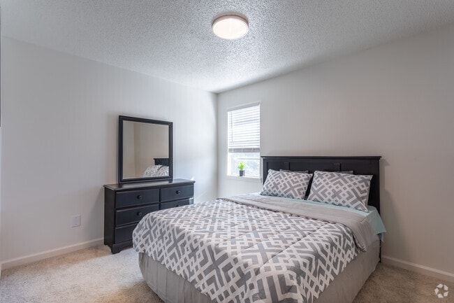 Bedroom 1 - Harbour Lake Apartments