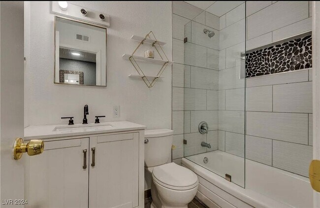Foto del edificio - 4309 Hanford Ave