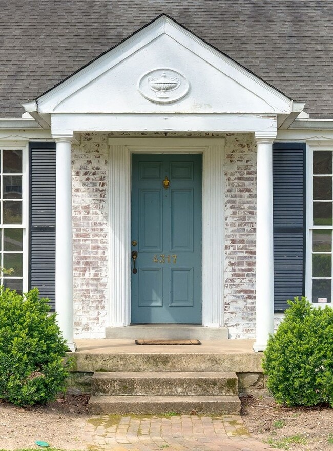 Foto del edificio - Beautiful 4BD/3.5BA home in the heart of Green Hills.