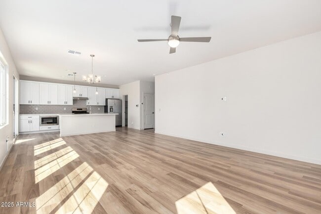 Building Photo - 6556 N 15th Dr