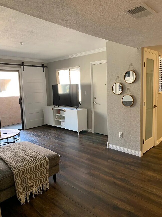 8155 E Roosevelt St Unit 218, Scottsdale, AZ 85257 Condo for Rent in