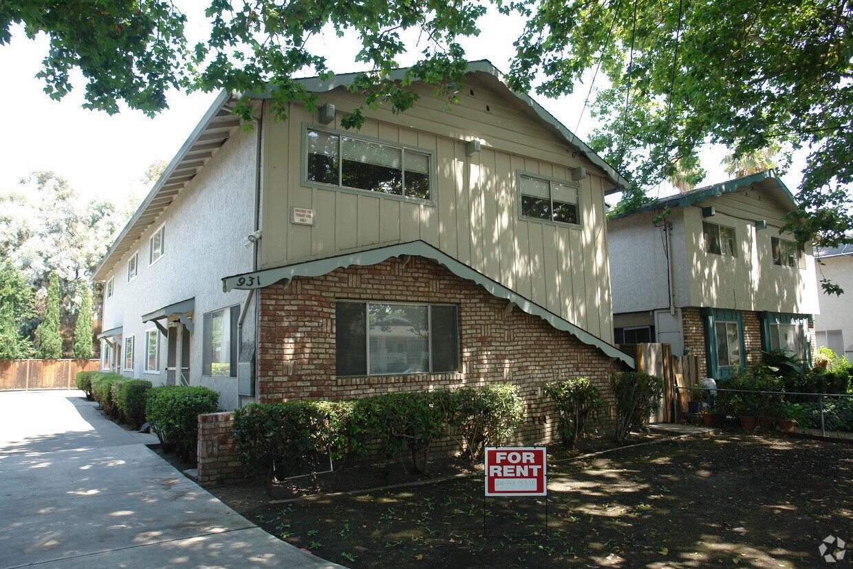 Primary Photo - 931 Vermont St