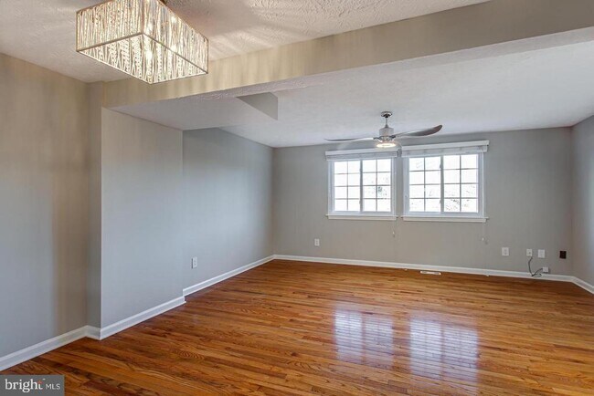 Foto del edificio - 1619 10th St S