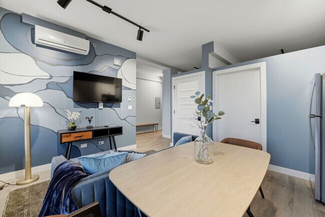 Building Photo - 417 S Dearborn St