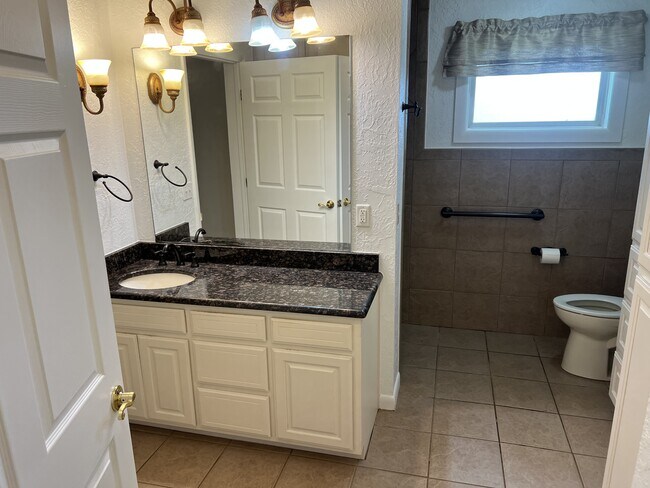 Foto del edificio - 13915 County Rd 3450
