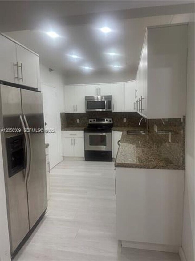 Photo - 10185 Collins Ave cu-309