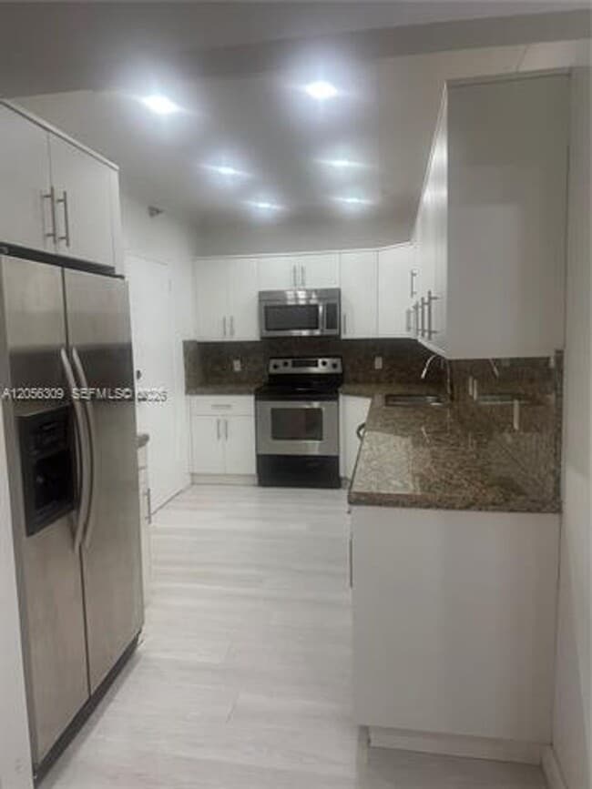 Photo - 10185 Collins Ave cu-309 Apartment