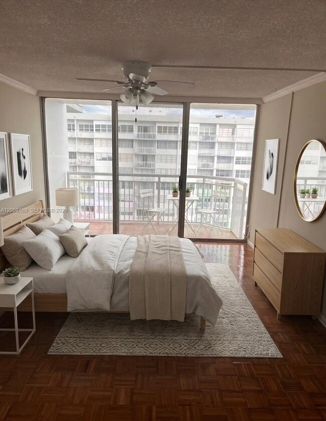 Building Photo - 18051 Biscayne Blvd