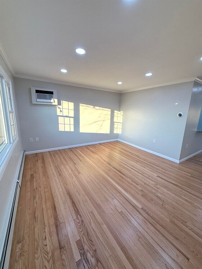 Foto del edificio - 6500 Columbia Ave