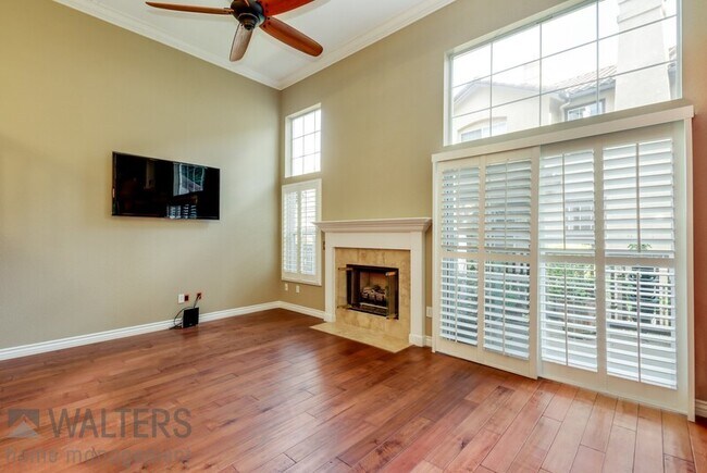 Building Photo - 10368 Wateridge Cir