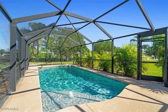 Building Photo - 13880 Lazy Ln