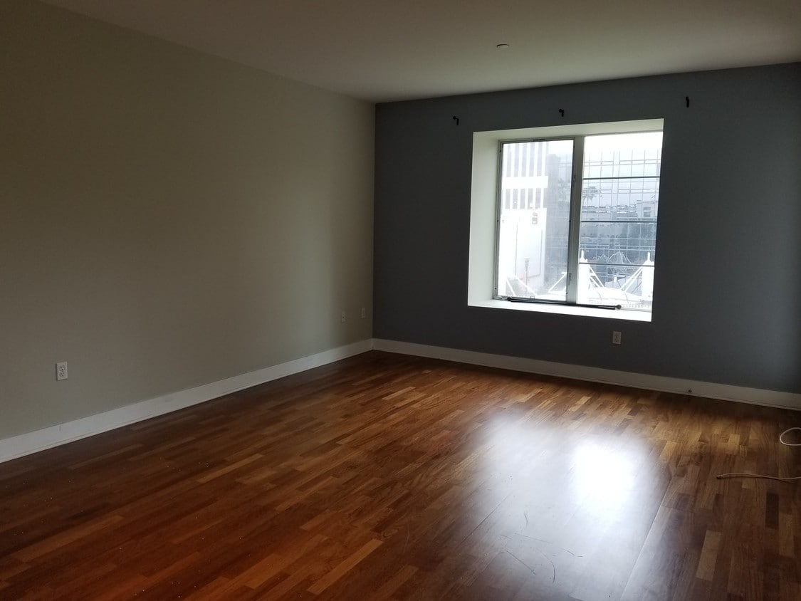 150 The Promenade N, Long Beach, CA 90802 Condo for Rent in Long
