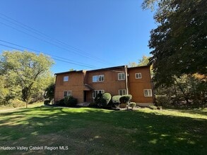 Building Photo - 1050 Lucas Ave Ext