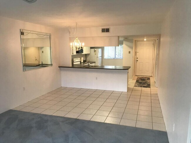 Building Photo - 2330 Naples Trace Circle