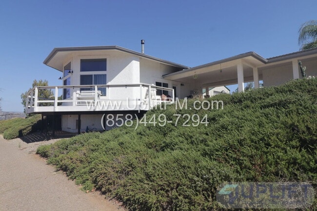 Foto del edificio - 1425 Cedar St