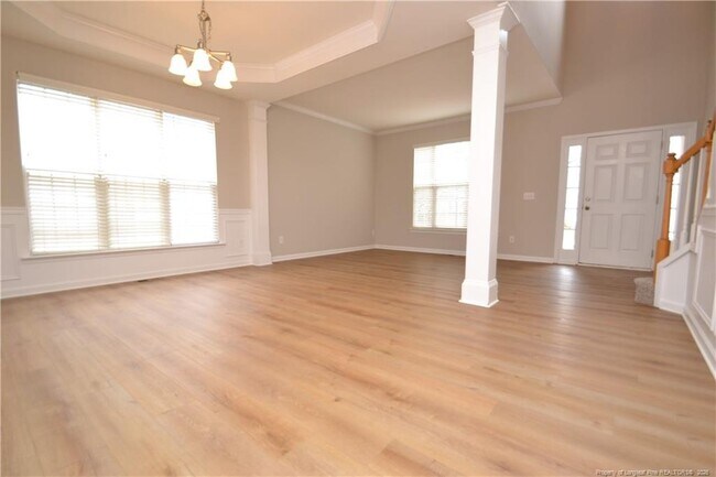 Building Photo - 7830 Clover Creek Ct