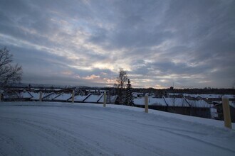 Building Photo - 1126 E 16th Ave