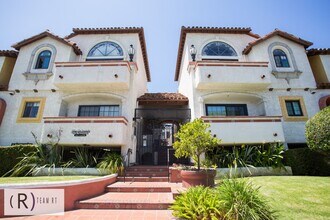 Building Photo - 3261 Sawtelle Blvd