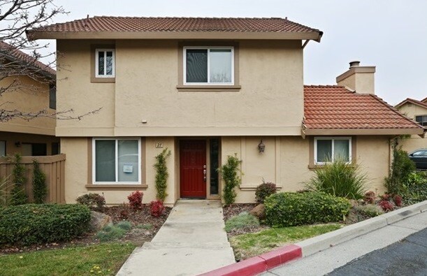 Building Photo - 27 Del Prado Cir