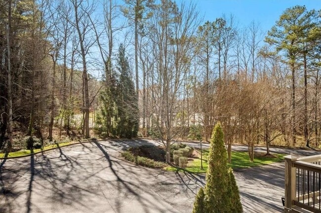 Building Photo - 110 Garrison Walk