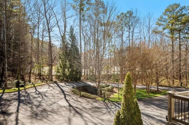 Foto del edificio - 110 Garrison Walk