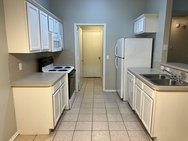 Building Photo - 1302 Commerce Dr Norma OK 73071
