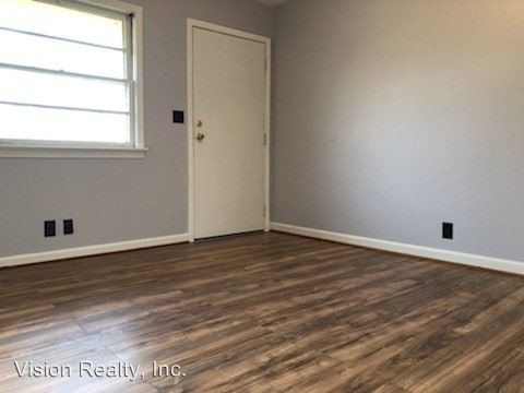 Building Photo - 114 Hadley Dr