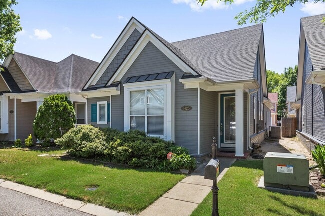 Building Photo - 1425 Island Town Dr