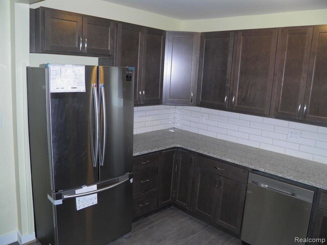 Building Photo - 3932 Oak Knoll Rd