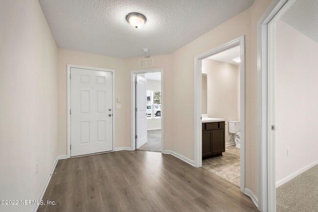 Building Photo - 12336 Cherry Bluff Dr