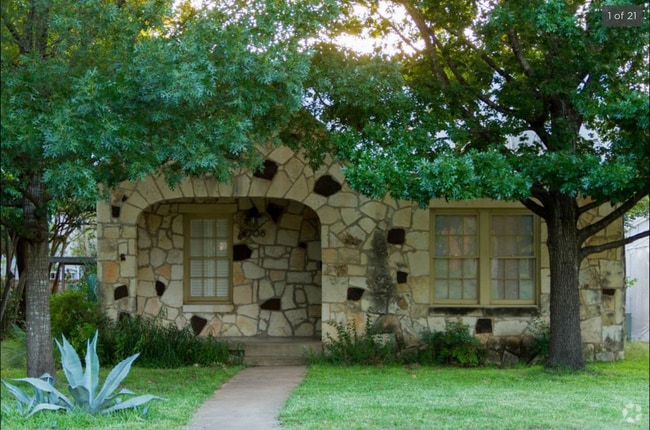 Building Photo - 4708 Ramsey Ave