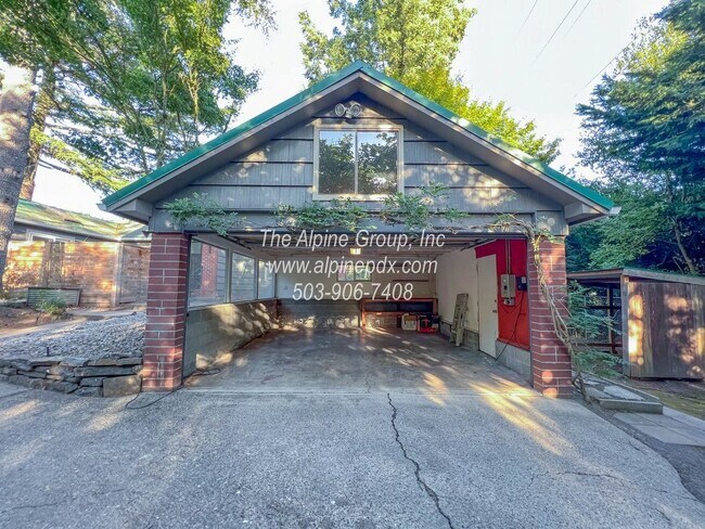 Building Photo - Three Bedrooms + Detached-Office-Bonus Roo...