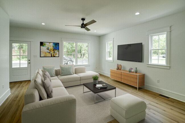 La foto está prácticamente montada - 3513 Idlewood Ave