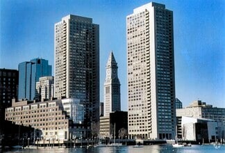 Building Photo - 85 E India Row