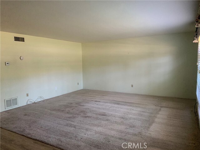 Building Photo - 143 E Cypress Ave