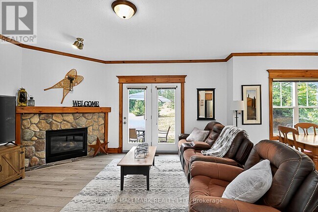 Photo du bâtiment - 184 Snowbridge Way