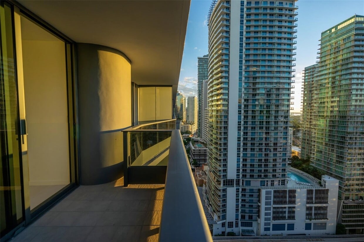 Foto principal - 1000 Brickell Plz