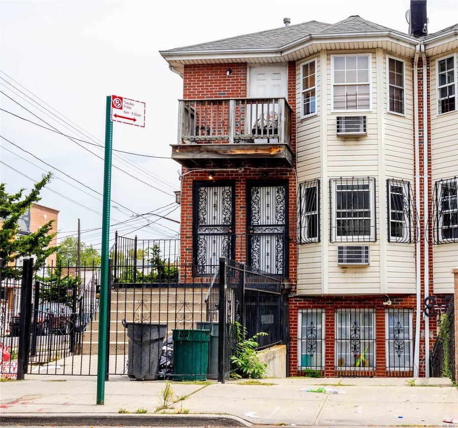 Primary Photo - 339 Elton St