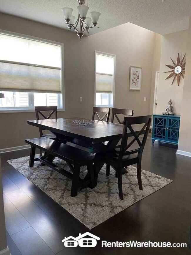 Foto del edificio - Available July 1st 4 Bedroom 3.5 Bath Townhouse in Maple Grove