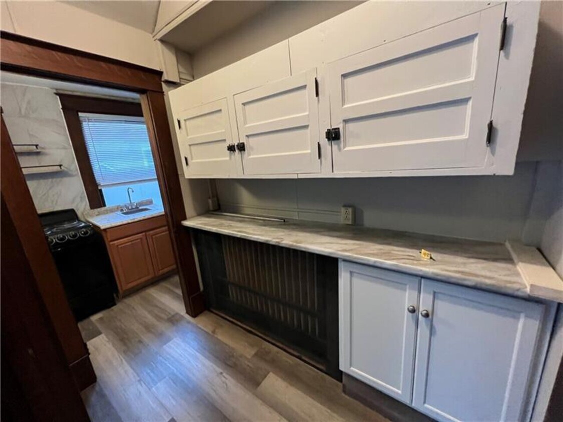 Foto del edificio - 145 Euclid Ave