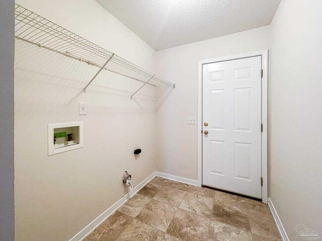 Building Photo - 2533 Jibe Dr