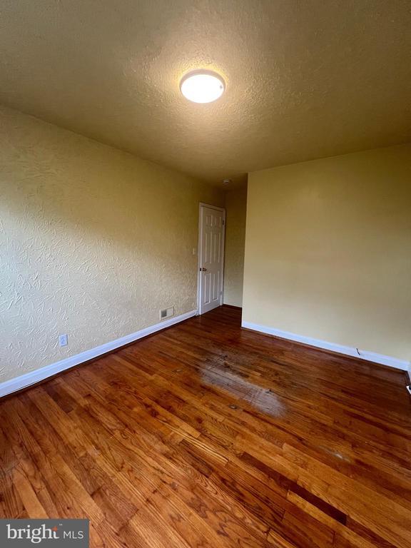 Foto del edificio - 3708 Erdman Ave