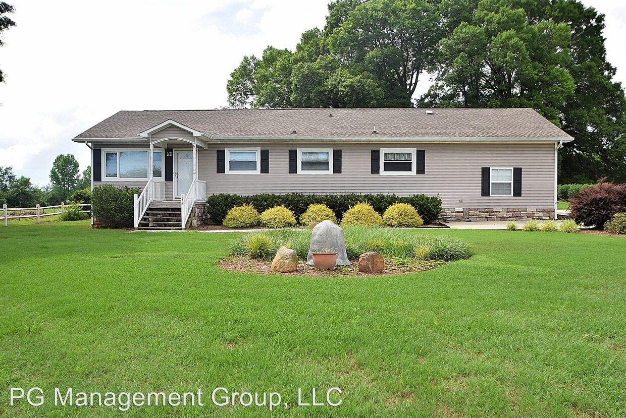 Primary Photo - 3 br, 3 bath House - 615 Faith Rd.