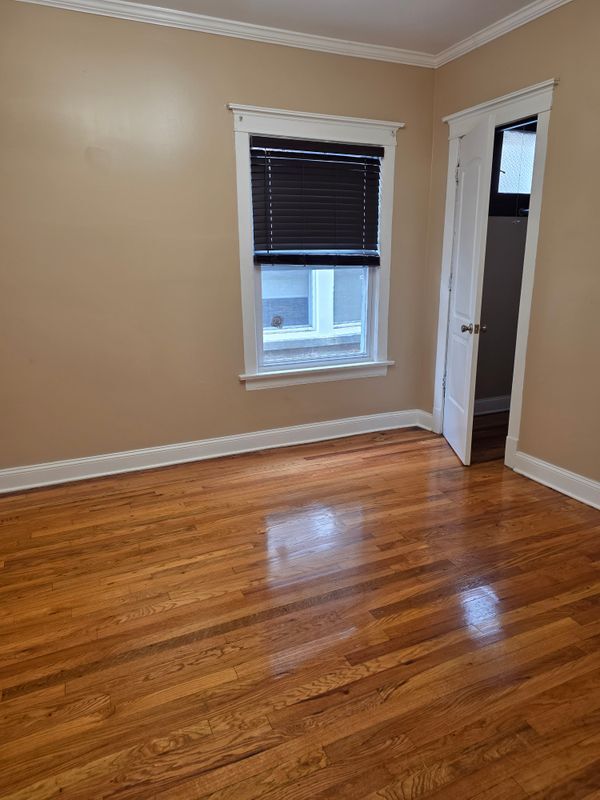 Foto del edificio - 7834 S Langley Ave