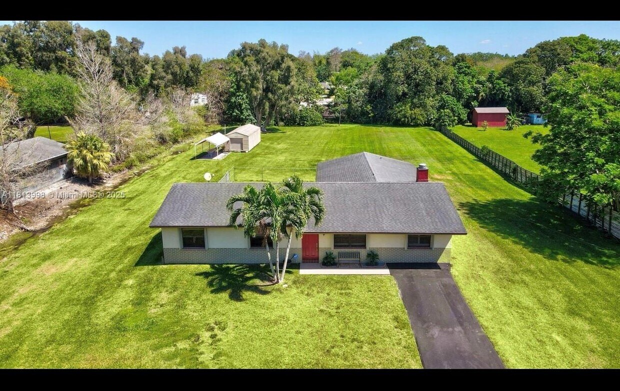 Foto principal - 6160 SW 188th Ave