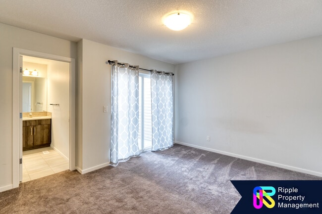 Building Photo - 588 Osborne Dr SW