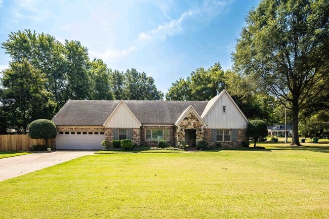 Building Photo - 7691 McHenry Cir N