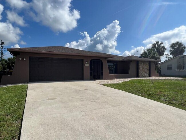 Foto del edificio - 21212 Burkhart Dr