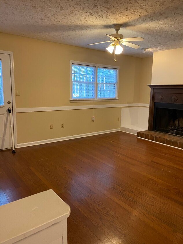 Photo - 1909 S. Milledge Ave #2 | 2 BED 2.5 BATH TOWNHOUSE + COMMUNITY POOL