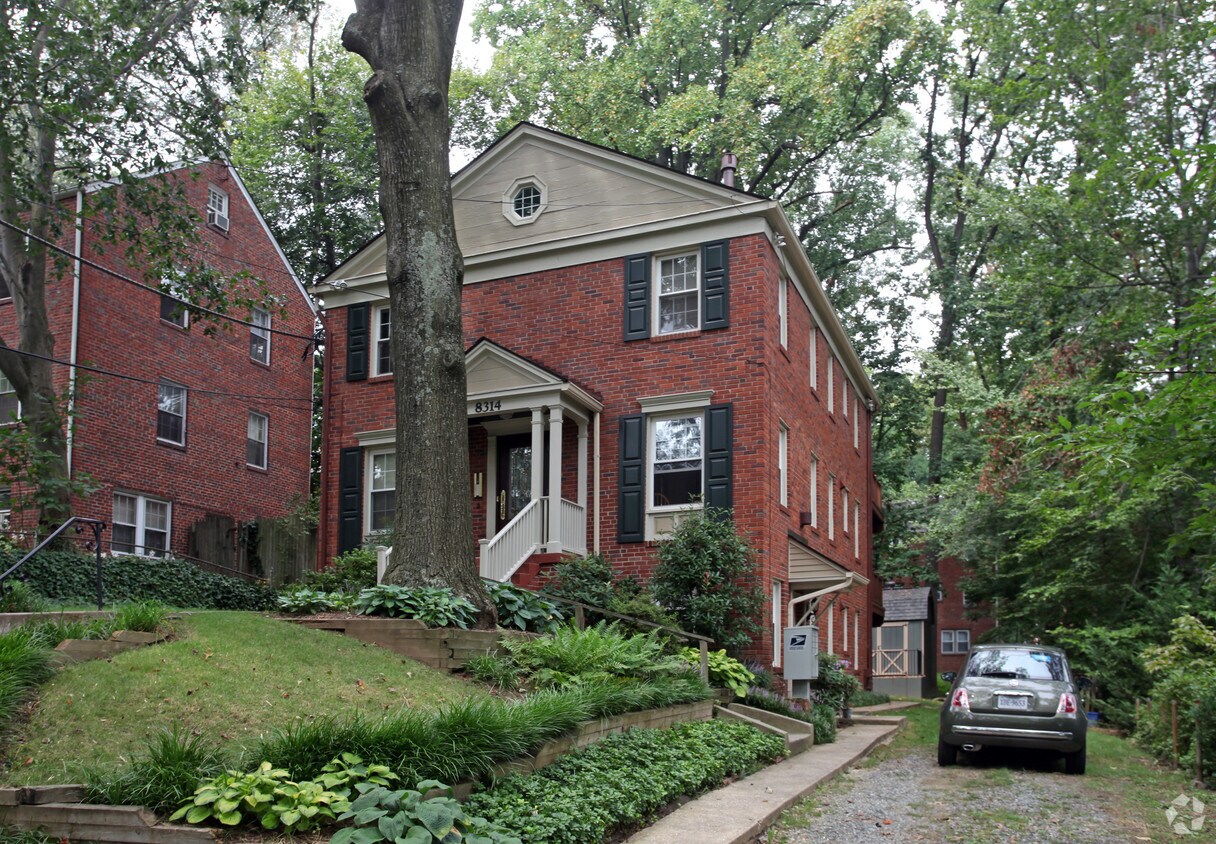 Foto del edificio - 8314 Garland Ave